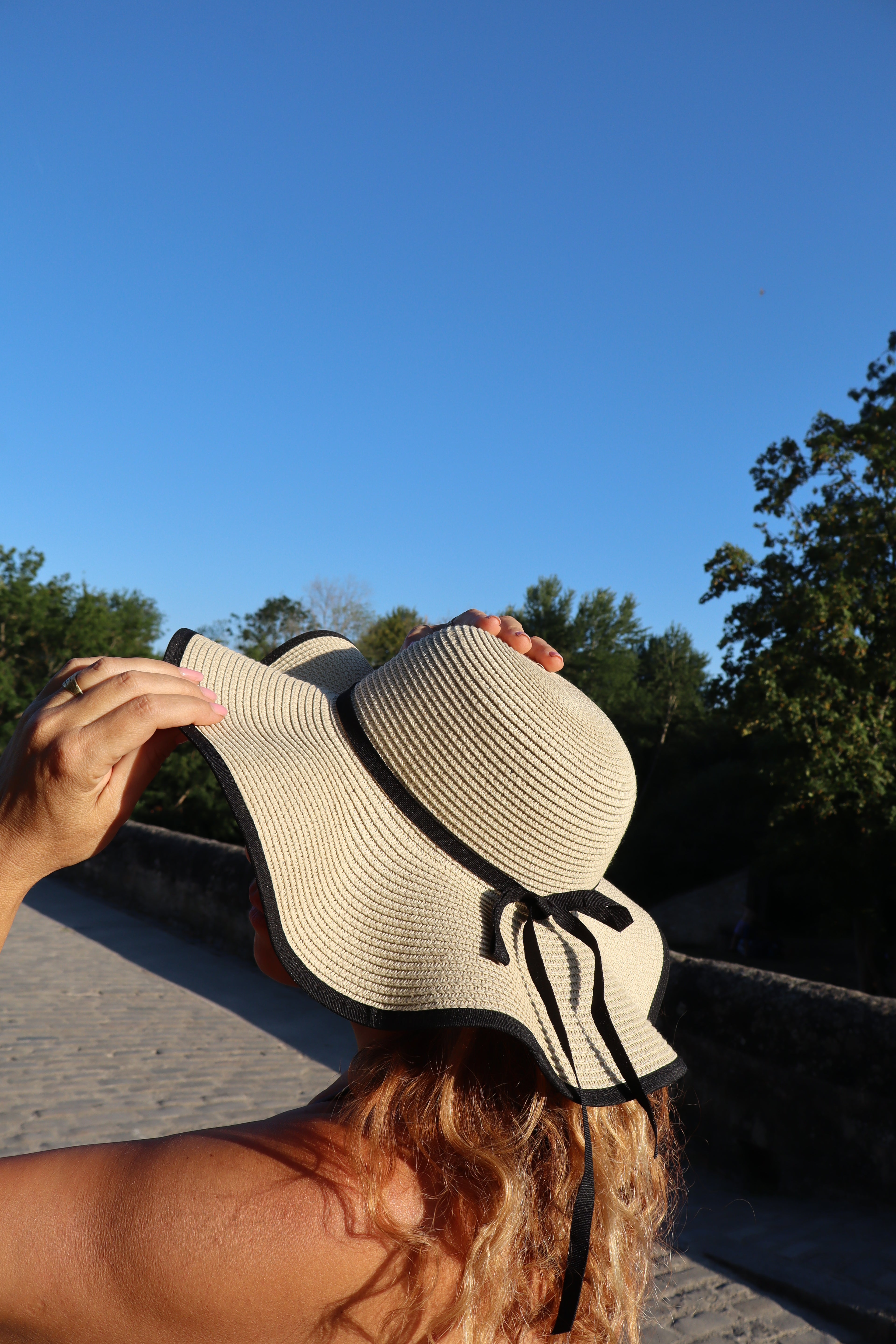 chapeau noir et blanc | Dl's